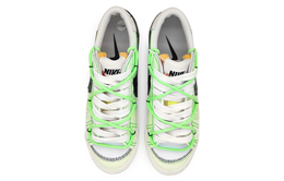 Nike: Чёрные кроссовки  Blazer
