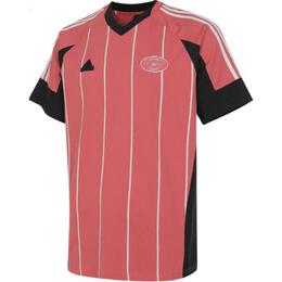 Adidas: Красная футболка 