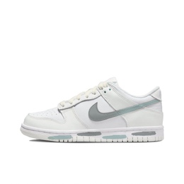 Nike: Зелёные кроссовки  Dunk
