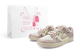 Nike: Белые кроссовки  Dunk