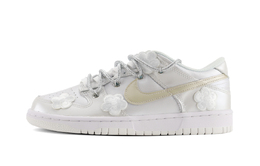 Nike: Белые кроссовки  Dunk
