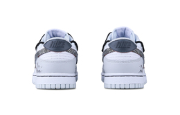 Nike: Серые кроссовки  Dunk