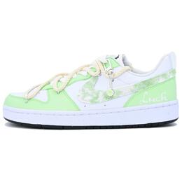 Nike: Зелёные кроссовки  Court
