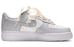Nike: Серые кроссовки  Air Force 1
