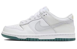 Nike: Зелёные кроссовки  Dunk