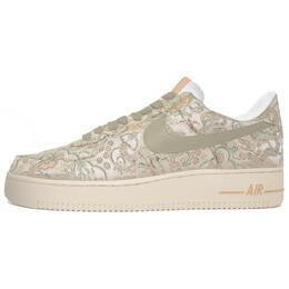 Nike: Золотые кроссовки  Air Force 1