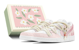 Nike: Белые кроссовки  Dunk