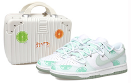 Nike: Белые кроссовки  Dunk