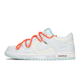 Nike: Белые кроссовки  Dunk