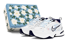 Nike: Розовые кроссовки  Air Monarch