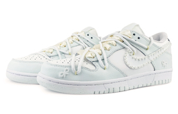 Nike: Белые кроссовки  Dunk