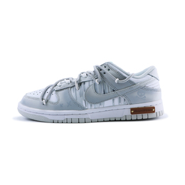 Nike: Серые кроссовки  Dunk