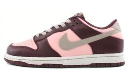 Nike: Розовые кроссовки  Dunk Low Pro