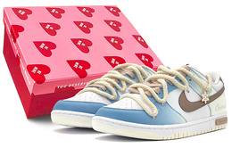 Nike: Белые кроссовки  Dunk