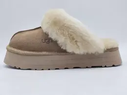 UGG: Бежевые угги 