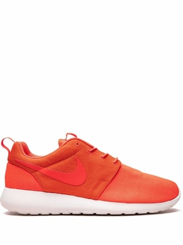 Nike: Оранжевые кроссовки  Roshe One