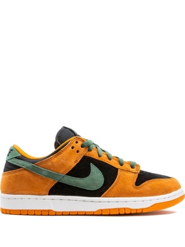 Nike: Оранжевые кроссовки  Dunk Low SP