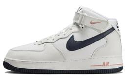 Nike: Белые кроссовки  Air Force 1