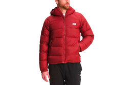 The North Face: Красный пуховик 