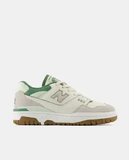 New Balance: Бежевые кроссовки  550