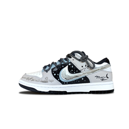 Nike: Серые кроссовки  Dunk