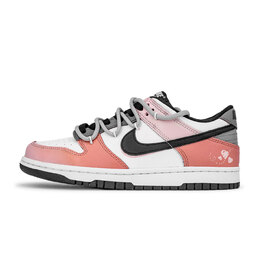 Nike: Белые кроссовки  Dunk