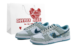 Nike: Белые кроссовки  Dunk