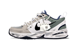 Nike: Серые кроссовки  Air Monarch