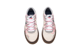 New Balance: Розовые кроссовки 