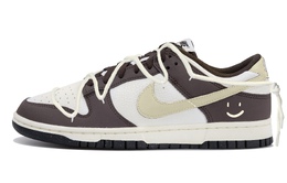 Nike: Белые кроссовки  Dunk