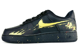 Nike: Золотые кроссовки  Air Force 1