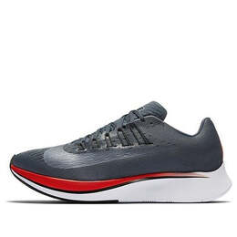 Nike: Серые кроссовки  Zoom Fly