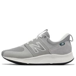 New Balance: Серые кроссовки 