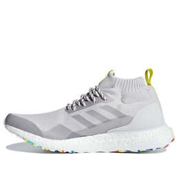 Adidas: Серебристые кроссовки 