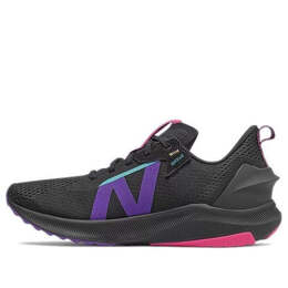 New Balance: Чёрные кроссовки  FuelCell Propel RMX