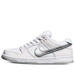 Nike: Белые кроссовки  SB Dunk Low Pro