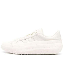 Adidas: Белые кроссовки 
