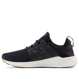 New Balance: Чёрные кроссовки  Fresh Foam