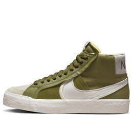 Nike: Зелёные кроссовки  Blazer Mid Premium