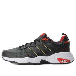 Adidas: Чёрные кроссовки  Strutter