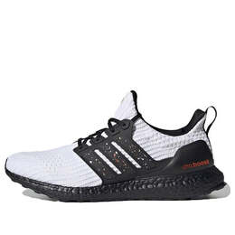 Adidas: Красные кроссовки  UltraBoost DNA