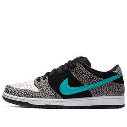 Nike: Серые кроссовки  SB Dunk Low Pro