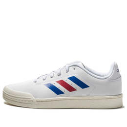 Adidas: Белые кроссовки 