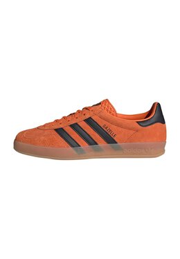 Adidas: Оранжевые кроссовки  Gazelle Indoor