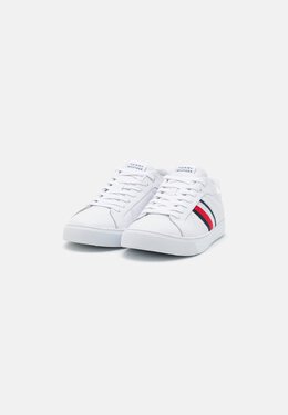 Tommy Hilfiger: Белые кроссовки  Icon