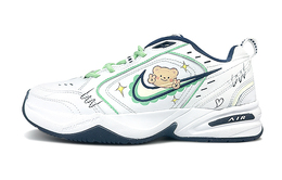 Nike: Белые кроссовки  Air Monarch