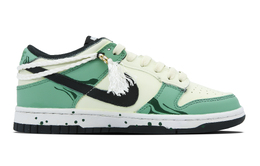 Nike: Кроссовки  Dunk