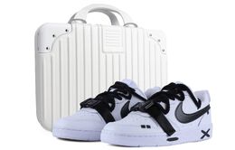 Nike: Чёрные кроссовки  Court