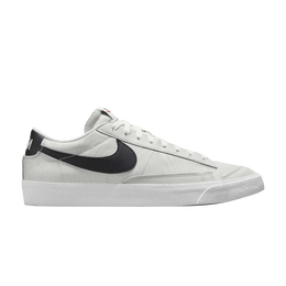 Nike: Светлые кроссовки  Blazer Low