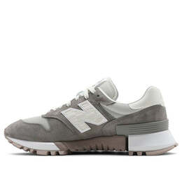 New Balance: Серые кроссовки  1300